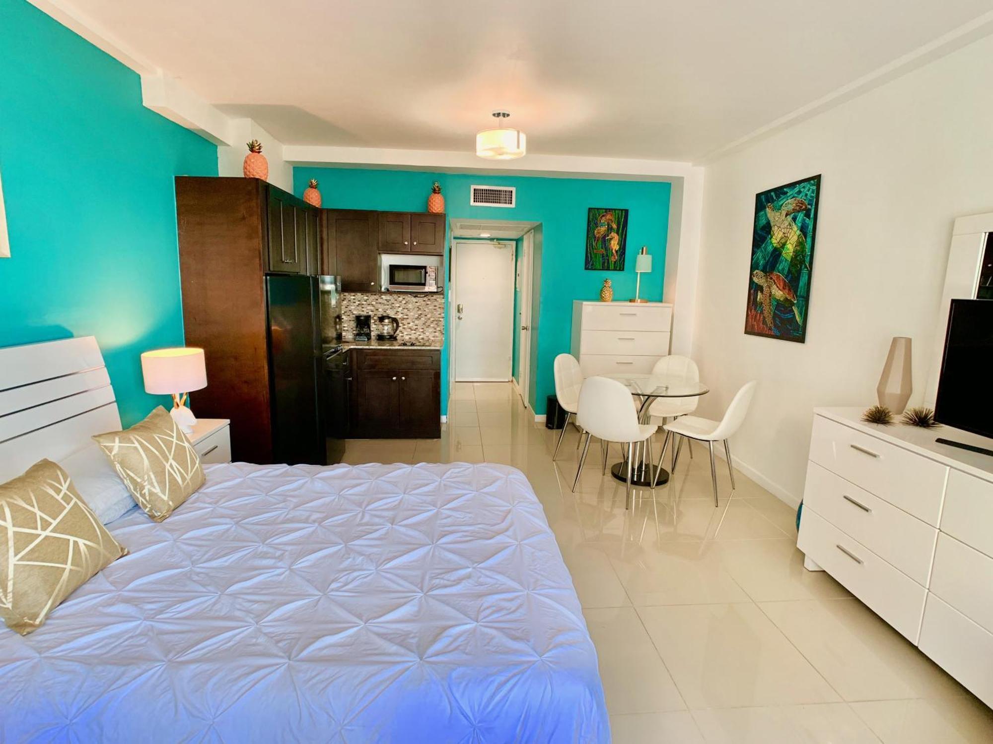 Directly On The Beach With Pool & Ocean View Apartment Miami Beach Exterior photo